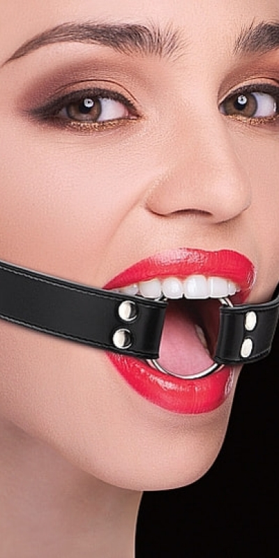 OUCH! OUCH RING GAG Ouch gag avec des bandes de cuir noir