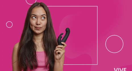 ¿Cómo usar bien un dildo vibrador por primera vez?